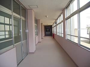 網野高等学校普通教室棟他改修工事03