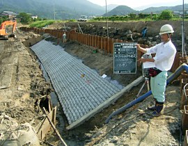 大手川　河川激甚災害対策特別緊急工事03