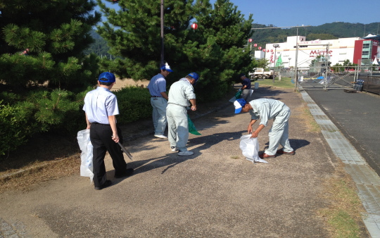 宮津燈籠流し花火大12-01